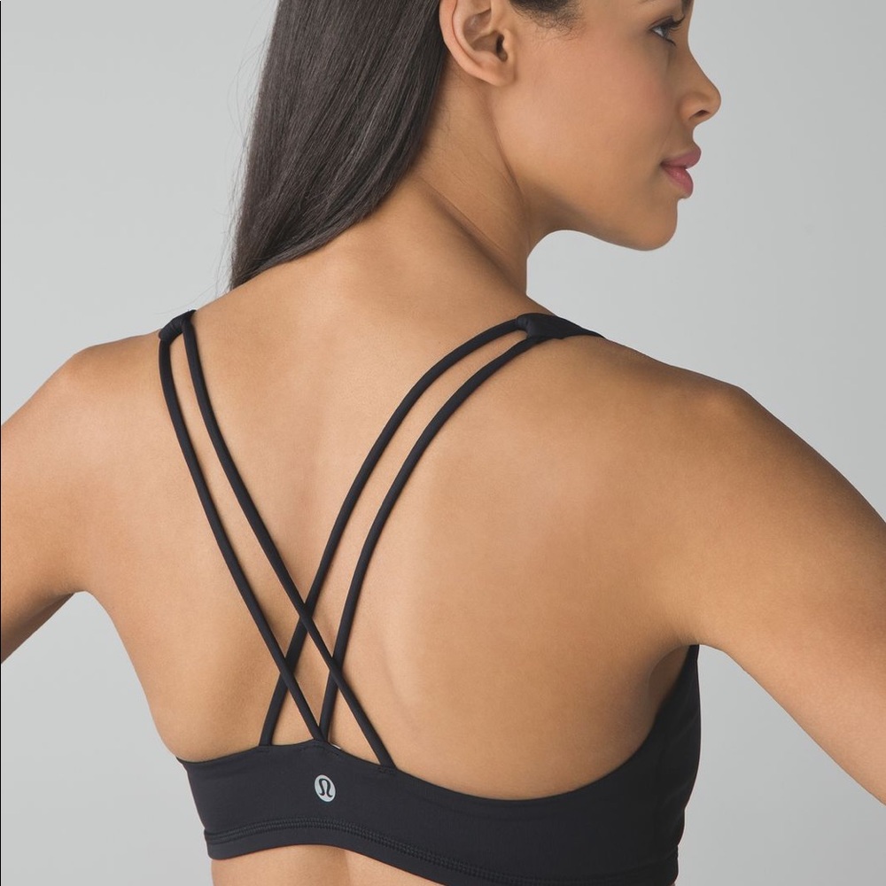 Lululemon Free to Be Bra